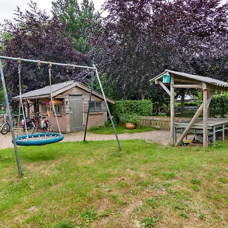 In With A Garden Hotel